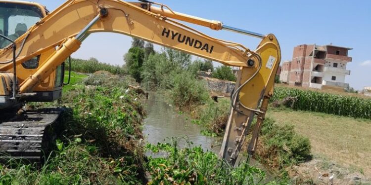 الزراعة” تواصل حملات تطهير المساقي الخصوصية على مستوى الجمهورية