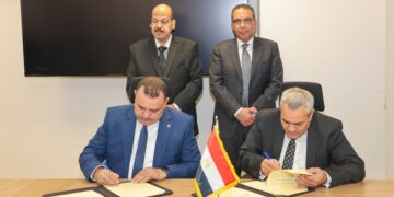 “البريد المصري”.. يوقع بروتوكول تعاون مع “جهاز تنظيم النقل الداخلي”..