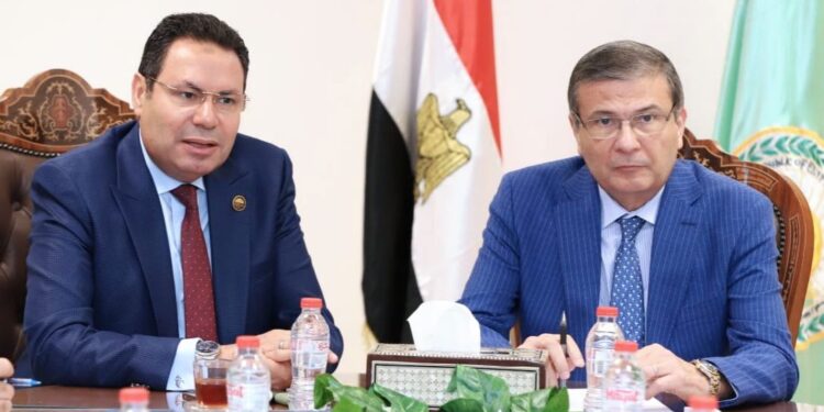 وزير الزراعة يبحث دعم وتطوير صناعة التقاوي في مصر