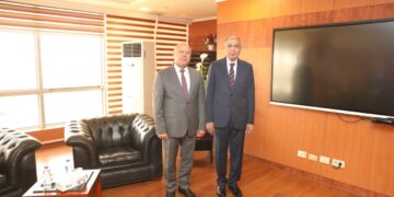 كامل الوزير يستقبل سفير سيراليون بالقاهرة لبحث التعاون في قطاعي النقل والصناعة