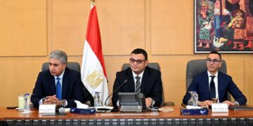 وزراء الإسكان والسياحة والاستثمار يلتقون عدداً من المستثمرين فى مجال التنمية السياحية لدفع معدلات التنمية