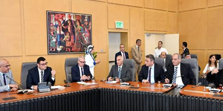 وزير الإسكان يجتمع مع أعضاء البرلمان بمجلسيه “النواب والشيوخ” لبحث مطالب دوائرهم