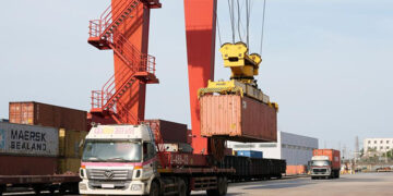 شركات الشحن في مصر ترفع أسعار النقل 10 – 20% بعد زيادة المحروقات