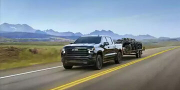 سعر شيفروليه سيلفرادو 2025 بعد إنطلاقها عالميًا