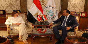رئيس هيئة الرعاية الصحية يلتقى سفيرة الدنمارك بالقاهرة ونائب رئيس شركة نوفو نورديسك العالمية