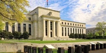 بنك الاحتياطي الفيدرالي الأمريكي يقرر خفض الفائدة 50 نقطة أساس لأول مرة منذ 2020