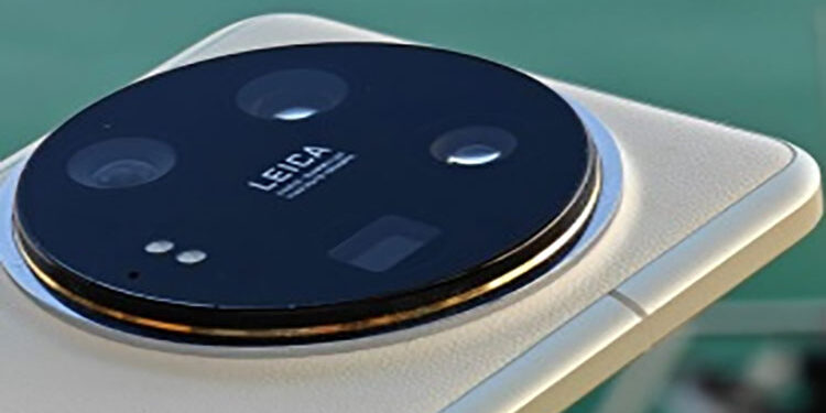 سامسونج تغزو الأسواق بهاتف بمواصفات لم يسبق لها مثيل