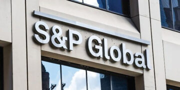 “إس آند بي جلوبال” : تحسن أداء القطاع الخاص بمصر لأول مرة منذ نوفمبر 2020