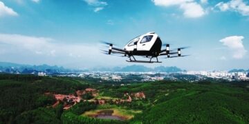 بناء أول محطة سيارات تاكسي طائرة في العالم