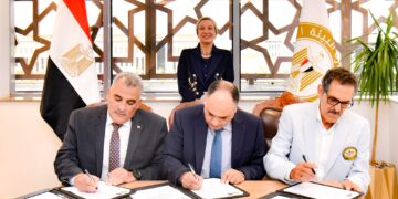 وزيرة البيئة تشهد مراسم توقيع بروتوكول تعاون ثلاثى بين جهاز شئون البيئة وجهاز حمـاية وتنميـة البحيـرات والثروة السمكية