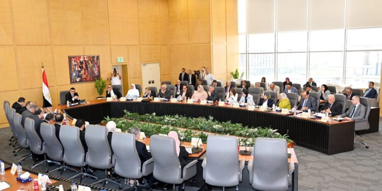 وزير الإسكان يترأس الجمعية العمومية لـ”المقاولون العرب” لاعتماد القوائم المالية لعام 2023/2022