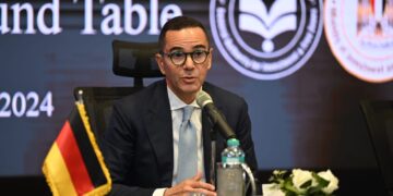 وزير الاستثمار يترأس اجتماع مائدة مستديرة مصرية ألمانية بمشاركة ممثلي مجتمع الأعمال بالبلدين