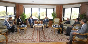 وزير الطيران المدني يبحث والقومية لضمان جودة التعليم والاعتماد آفاق التعاون المشترك