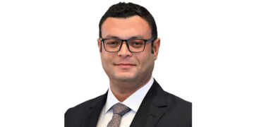 وزير الإسكان يعلن تخفيض نسبة 50% من رسوم التنازل عن الوحدات والمحال والأراضي بالمدن الجديدة