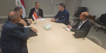 وزير الاتصالات يبحث مع مسؤولى Trellix الاستثمار فى مصر بمجال التعهيد