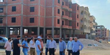 رئيس جهاز العبور الجديدة يتفقد مشروعات المرافق والطرق والكهرباء بمنطقة الـ2600 فدان بالمدينة