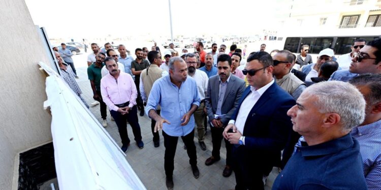 وزير الإسكان يتفقد سير العمل بوحدات المبادرة الرئاسية “سكن لكل المصريين”