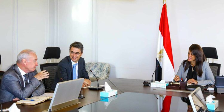 «المشاط» تستعرض مع البنك الدولي جهود حوكمة الإنفاق الاستثماري