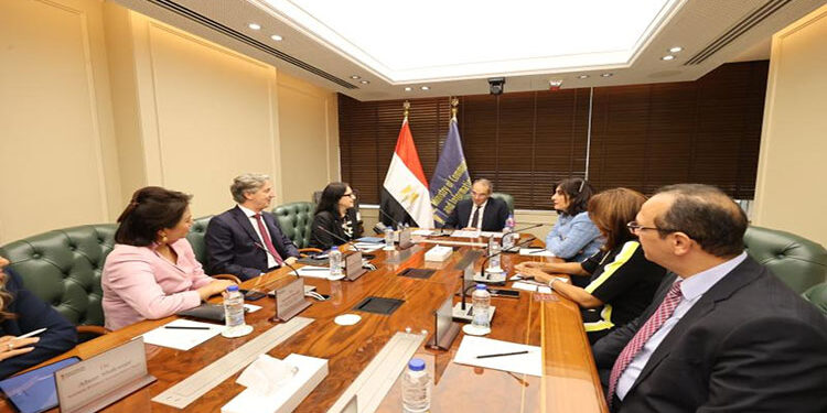 وزير الاتصالات يبحث مع برنامج الأمم المتحدة الإنمائى تعزيز التعاون فى مجالات الذكاء الاصطناعى
