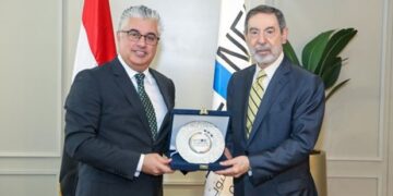 رئيس اقتصادية قناة السويس يستقبل وفد غرفة التجارة العربية البرازيلية