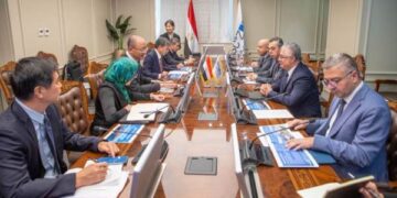 رئيس اقتصادية قناة السويس يستقبل وفد مدينة ينجتان Yingtan الصينية لبحث التعاون المشترك