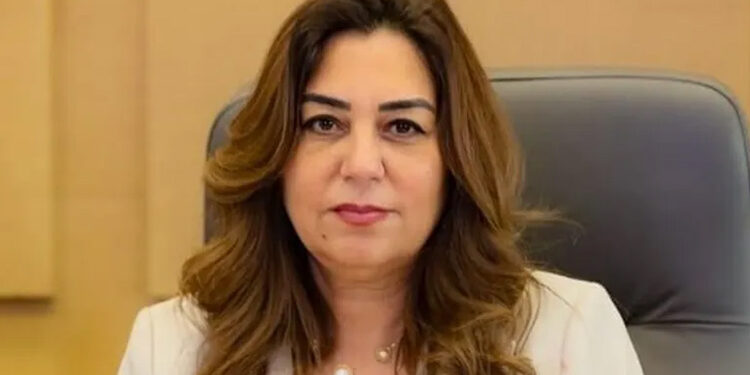 وزيرة التنمية تتلقى تقريرًا عن جهود المحافظات خلال الأسبوع الأول من المرحلة الأولي للموجة الـ ٢٤ لإزالة التعديات