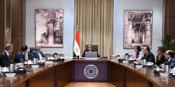 مدبولي يلتقي مسئولي شركة “ستيلانتيس للسيارات” لاستعراض مقترحاتهم