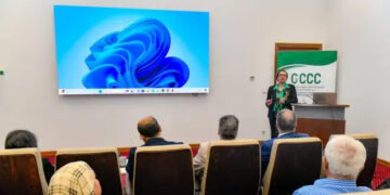 وزيرة البيئة تناقش مع البعثة الفنية للبنك الدولي التعاون في مواجهة السحابة السوداء