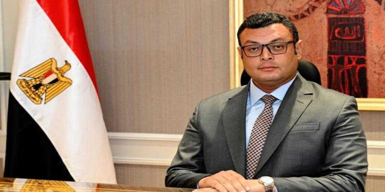 وزير الإسكان يُصدر 9 قرارات لإزالة مخالفات بناء وتعديات بالساحل الشمالي ومدينة بني مزار الجديدة