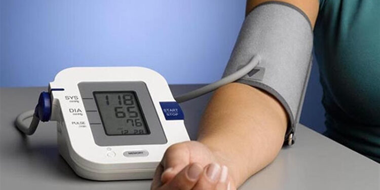 الطريقة الصحيحة لقياس ضغط الدم