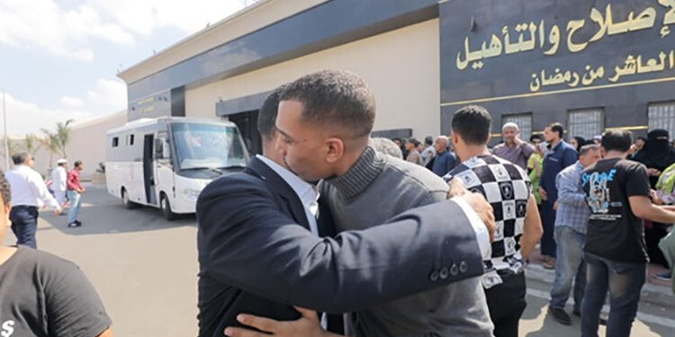 عفو رئاسى عفو رئاسى عن بعض المحكوم عليهم بمناسبة ذكرى انتصارات أكتوبر المجيدةعن بعض المحكوم عليهم بمناسبة ذكرى انتصارات أكتوبر المجيدة