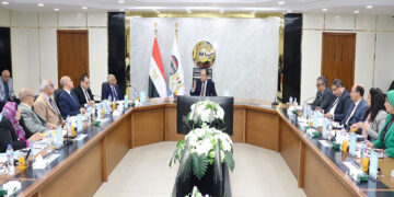 وزير قطاع الأعمال العام يترأس “عمومية القابضة للغزل والنسيج” لاعتماد موازنة 2024/2025