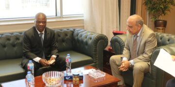 وزير الكهرباء : التوسع فى برامج التدريب والدعم الفني وفتح المجال  امام الشركات المصرية