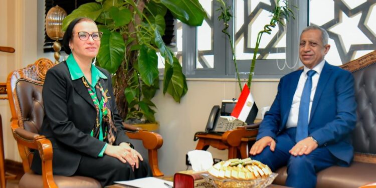 وزير البيئة تلتقى رئيس الأكاديمية العربية للعلوم والتكنولوجيا لبحث التعاون المشترك والخطط المستقبلية