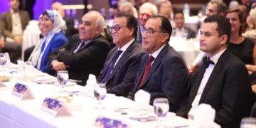 رئيس الوزراء يلتقي بأبرز علماء العالم في مجال زراعة الأعضاء خلال الحفل الختامي للمؤتمر الدولي لمؤسسة “تبرع مصر حياة”