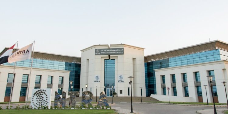 الجهاز القومي لتنظيم الاتصالات: عطل تقني في بعض صفحات الفيسبوك داخل مصر 