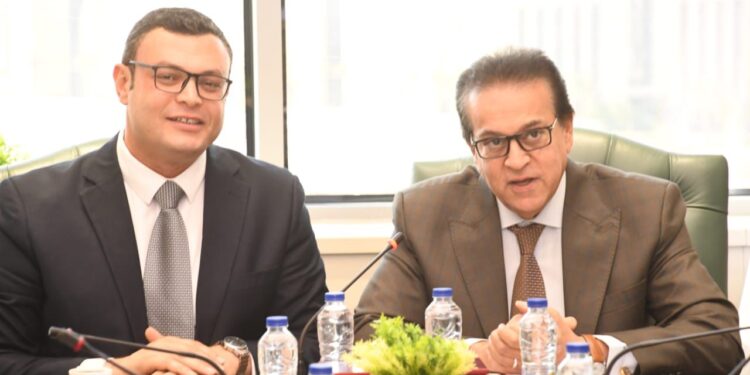 نائب رئيس مجلس الوزراء ووزير الإسكان يبحثان سبل تعزيز التعاون المشترك فى ملف التنمية البشرية