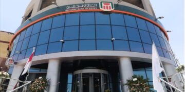 البنك الأهلي المصري يقدم ودائع بالدولار لمدة عام و3 سنوات.. تعرف على العائد ودورية الصرف