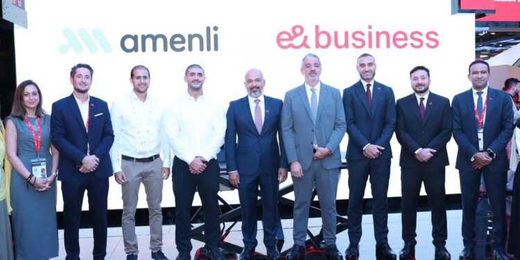 جيتكس 2024.. إي آند بيزنس تتعاون مع IBM وفيزيتا وأمنلي و UNLOCK لتقديم حلول تكنولوجية متكاملة لقطاع الأعمال