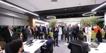 وزير الاتصالات يفتتح أول مركز للابتكار لشركة ديلويت فى مصر بسعة قصوى 5000 متخصص