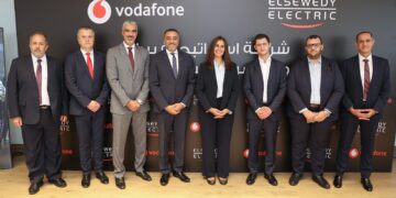 ڤودافون ومجموعة السويدي اليكتريك توقعان شراكة استراتيجية لتعزيز وتوطين صناعة معدات الاتصالات