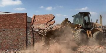 وزير الإسكان يُصدر قرارين بإزالة التعديات الواقعة على مساحة 119 فدانا بمدينتي الفشن وبني مزار الجديدتين