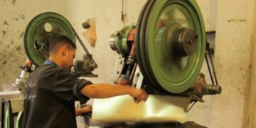 مستثمرى المشروعات يطالب بإطلاق دليل شامل للتصنيع فى مصر وإنهاء تضارب قوانين الجمارك والضرائب