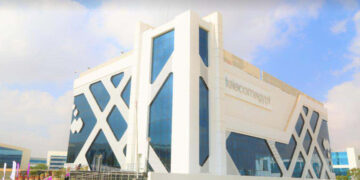 المصرية للاتصالات تحصل على شهادة التصميم Tier III لمركز البيانات الإقليمي RDH2