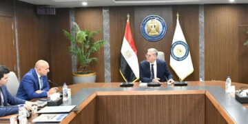 وزير البترول يلتقي أعضاء لجنة البترول والغاز بغرفة التجارة الأمريكية بالقاهرة