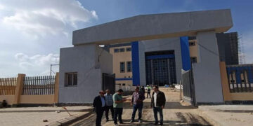 وزير الإسكان: تنفيذ نسبة 84% من مستشفى بسعة 189 سريراً بمدينة العبور