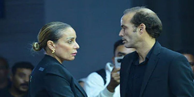 عمر حسن يوسف يتلقى عزاء والده بمسجد عمر مكرم