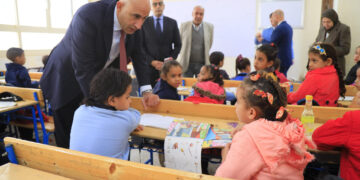 وزير التربية والتعليم يوجه بإرسال لجان لمدرستي “تحيا مصر ١” و”وتحيا مصر ٢”