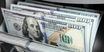 أسعار الدولار في مصر اليوم الإثنين