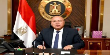 وزير الصناعة يلتقي مستثمري محافظة المنوفية لحل مشاكلهم